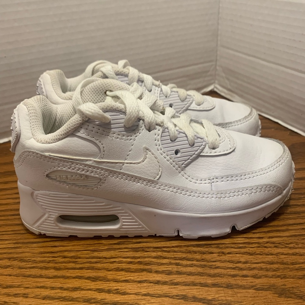 Nike Kids size 12C Air Max White Sneakers Classic Cool hip hop Fun Unsex Casual